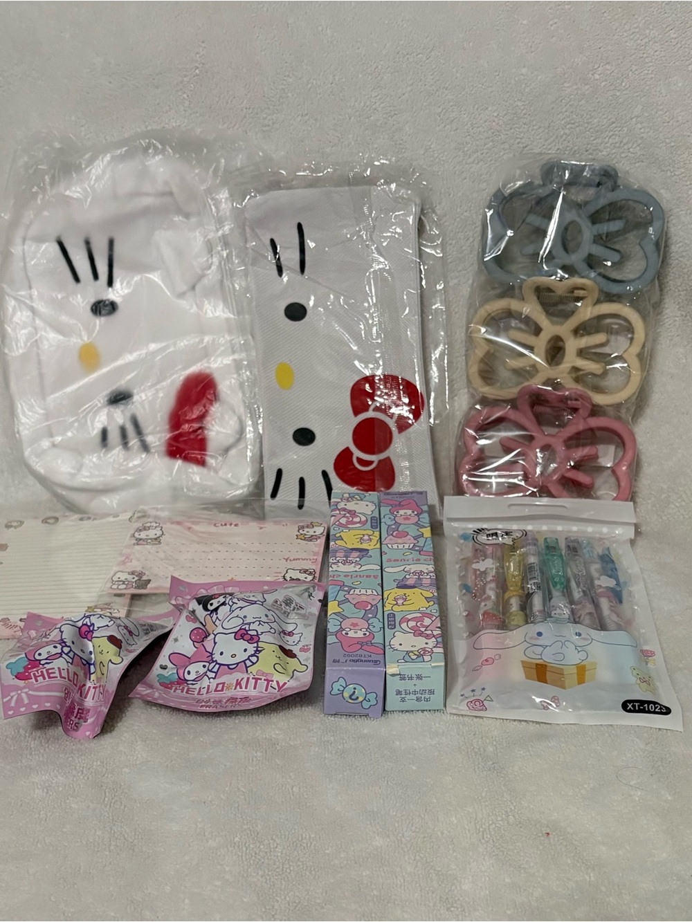 Hello Kitty Bundle #6J - Free Hello Kitty Tote Bag with Purchase